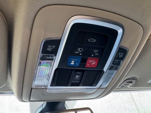 Used 2022 RAM 2500 Laramie AWD/4WD image 15