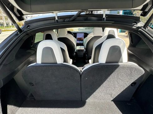 Used 2021 Tesla Model X Long Range AWD/4WD image 46