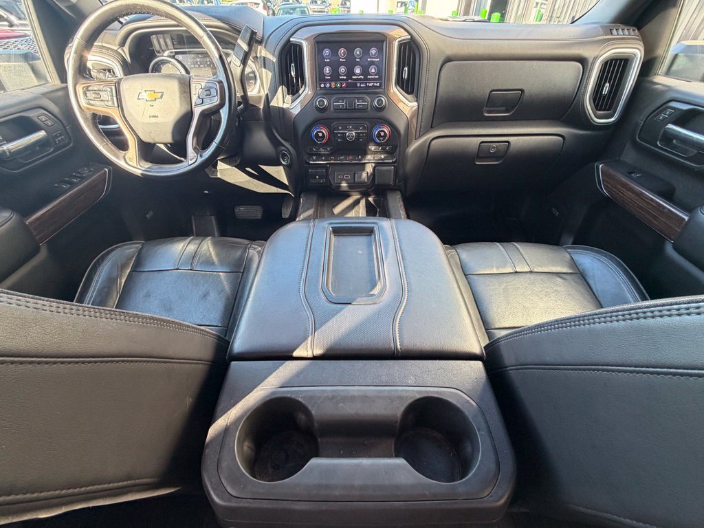 Used 2020 Chevrolet Silverado 3500 High Country w/ Technology Package AWD/4WD image 8