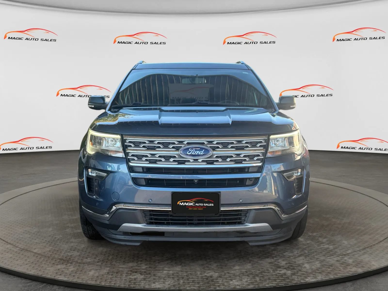 Used 2018 Ford Explorer Limited AWD/4WD image 3