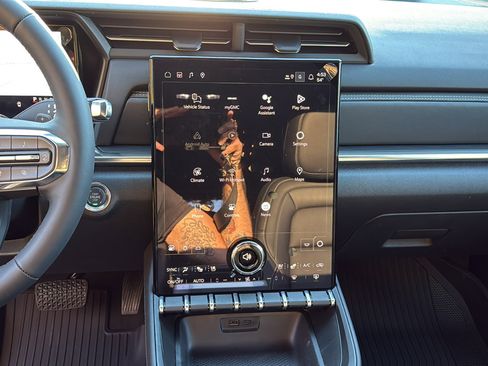 New 2026 GMC Terrain Elevation w/ Elevation Premium Package image 16