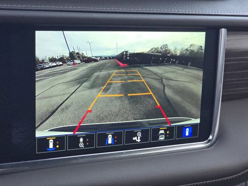 Used 2022 GMC Yukon XL Denali image 23