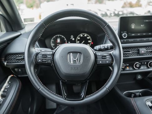 Certified 2025 Honda HR-V Sport image 28