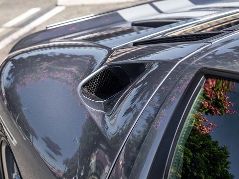 Used 2006 Ford GT image 93