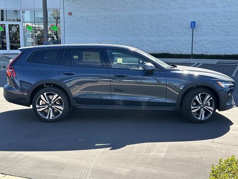 New 2026 Volvo V60 B5 Cross Country Plus w/ Climate Package image 3