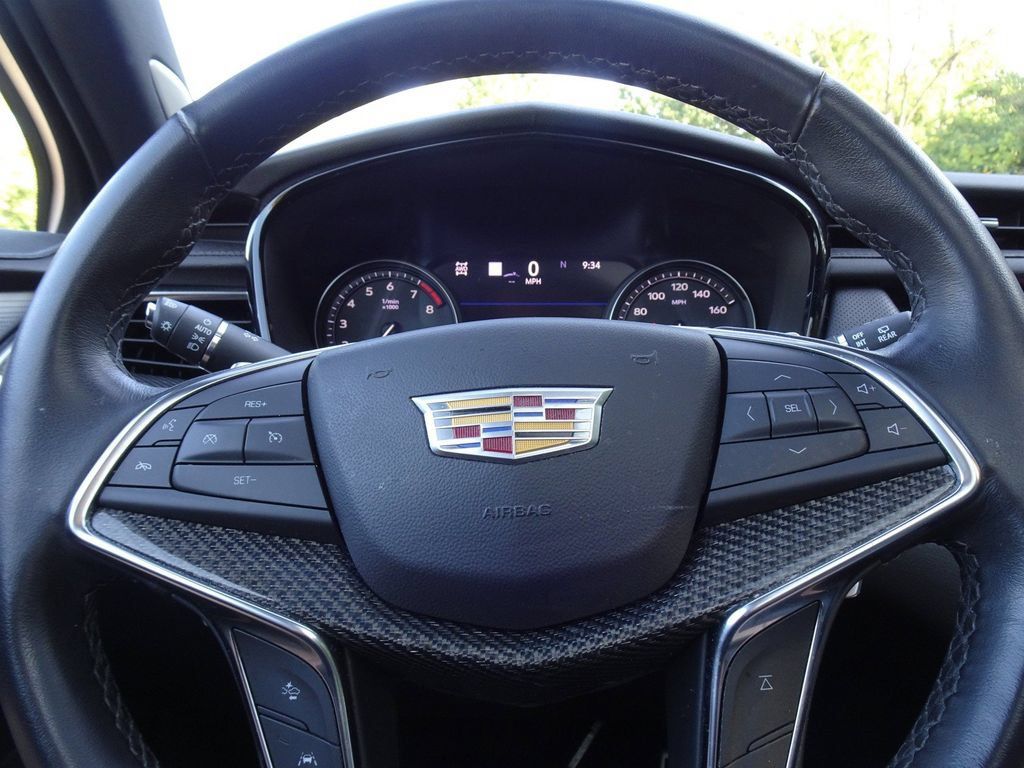 Certified 2024 Cadillac XT5 Sportv w/ Technology Package AWD/4WD image 22