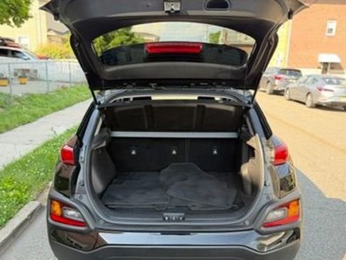 Used 2021 Hyundai Kona SEL AWD/4WD image 10