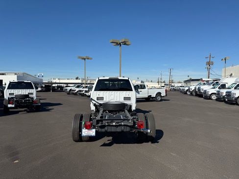 New 2026 Ford F550 4x4 Supercab Super Duty image 3