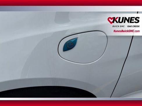 Used 2024 Chrysler Pacifica Limited FWD image 14