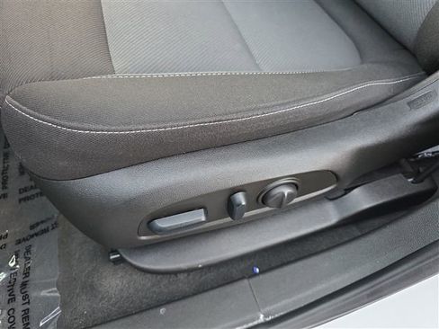 Used 2024 Chevrolet Blazer LT image 18