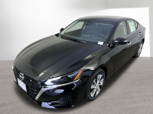 New 2025 Nissan Altima 2.5 S image 23