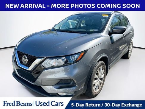 Used 2021 Nissan Rogue Sport SV w/ Technology Package AWD/4WD image 2