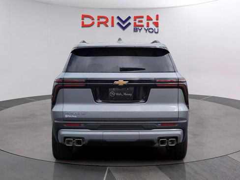New 2026 Chevrolet Traverse LT w/ Driver Confidence Package image 4