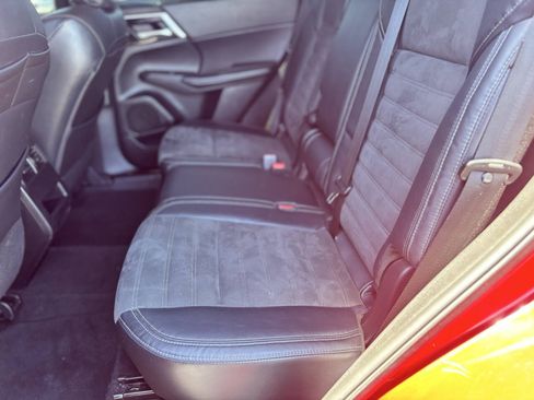 Used 2023 Mitsubishi Outlander SE FWD image 26
