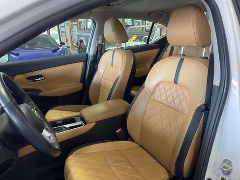 Used 2022 Nissan Sentra SV w/ SV Premium Package image 23