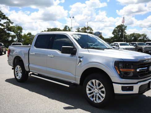 New 2026 Ford F150 XLT w/ XLT Chrome Appearance Package AWD/4WD image 2