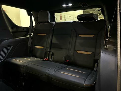 Used 2021 GMC Yukon AT4 w/ Technology Package AWD/4WD image 29
