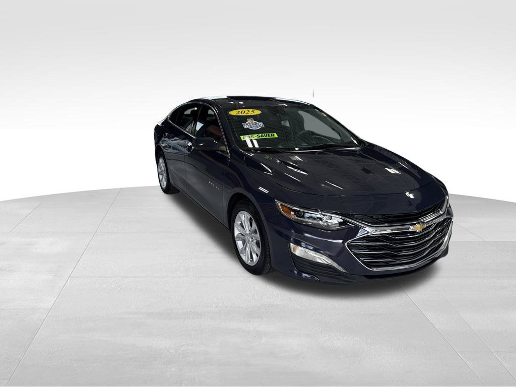Used 2025 Chevrolet Malibu LT FWD image 12