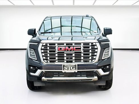 Used 2025 GMC Yukon Denali image 2