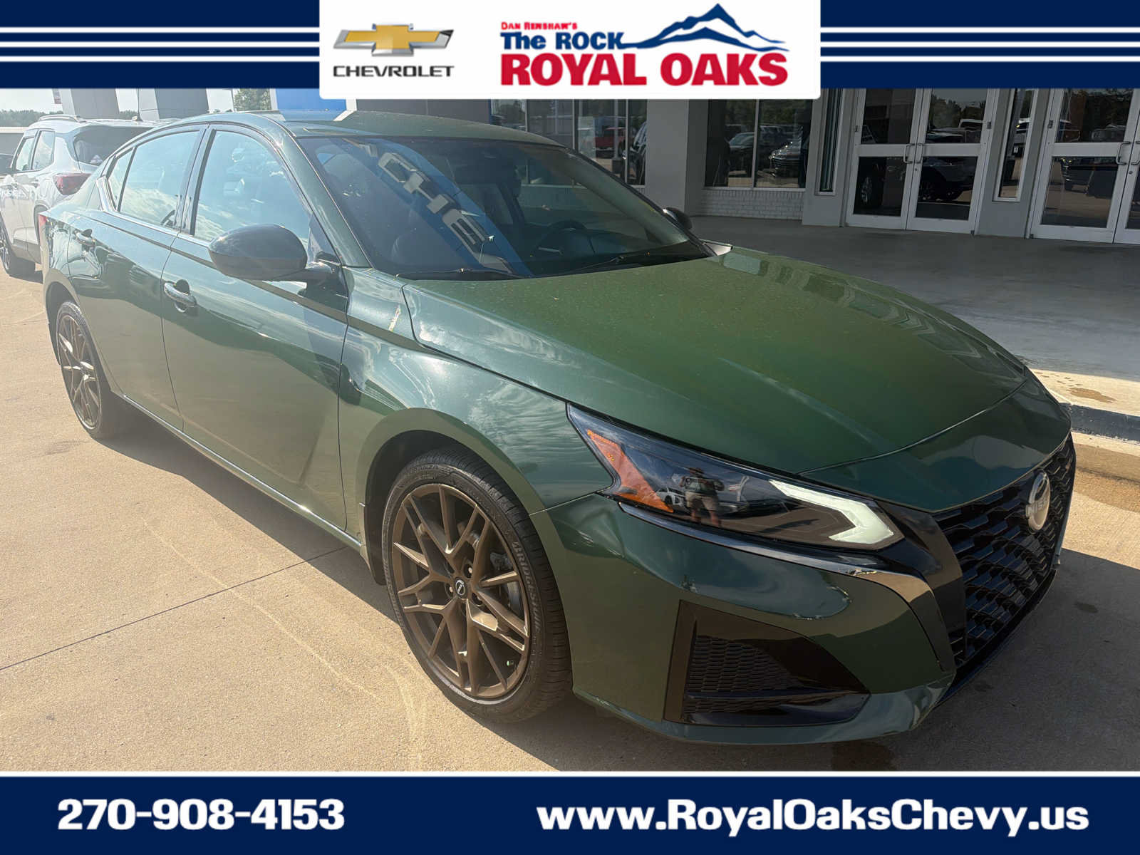 Used 2025 Nissan Altima 2.5 SR AWD/4WD image 8