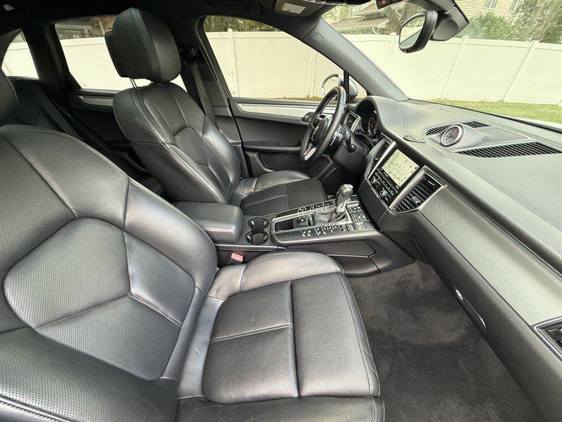 Used 2016 Porsche Macan S AWD/4WD image 19