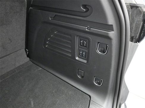 Used 2024 Chevrolet Traverse RS w/ LPO, Floor Liner Package image 48