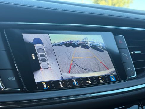 Used 2024 Buick Enclave Avenir w/ Avenir Technology Package image 19