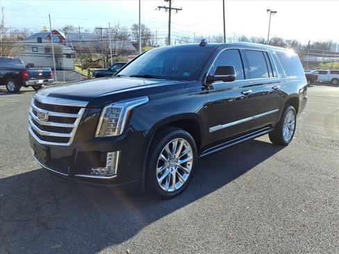 Used 2019 Cadillac Escalade ESV Premium Luxury image 1