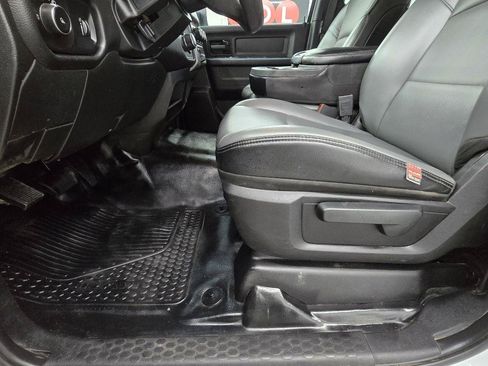 Used 2022 RAM 2500 Tradesman RWD image 9