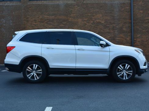 Used 2017 Honda Pilot EX-L image 4