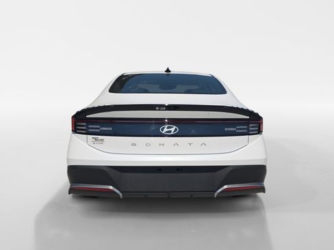 Certified 2026 Hyundai Sonata SE FWD image 4