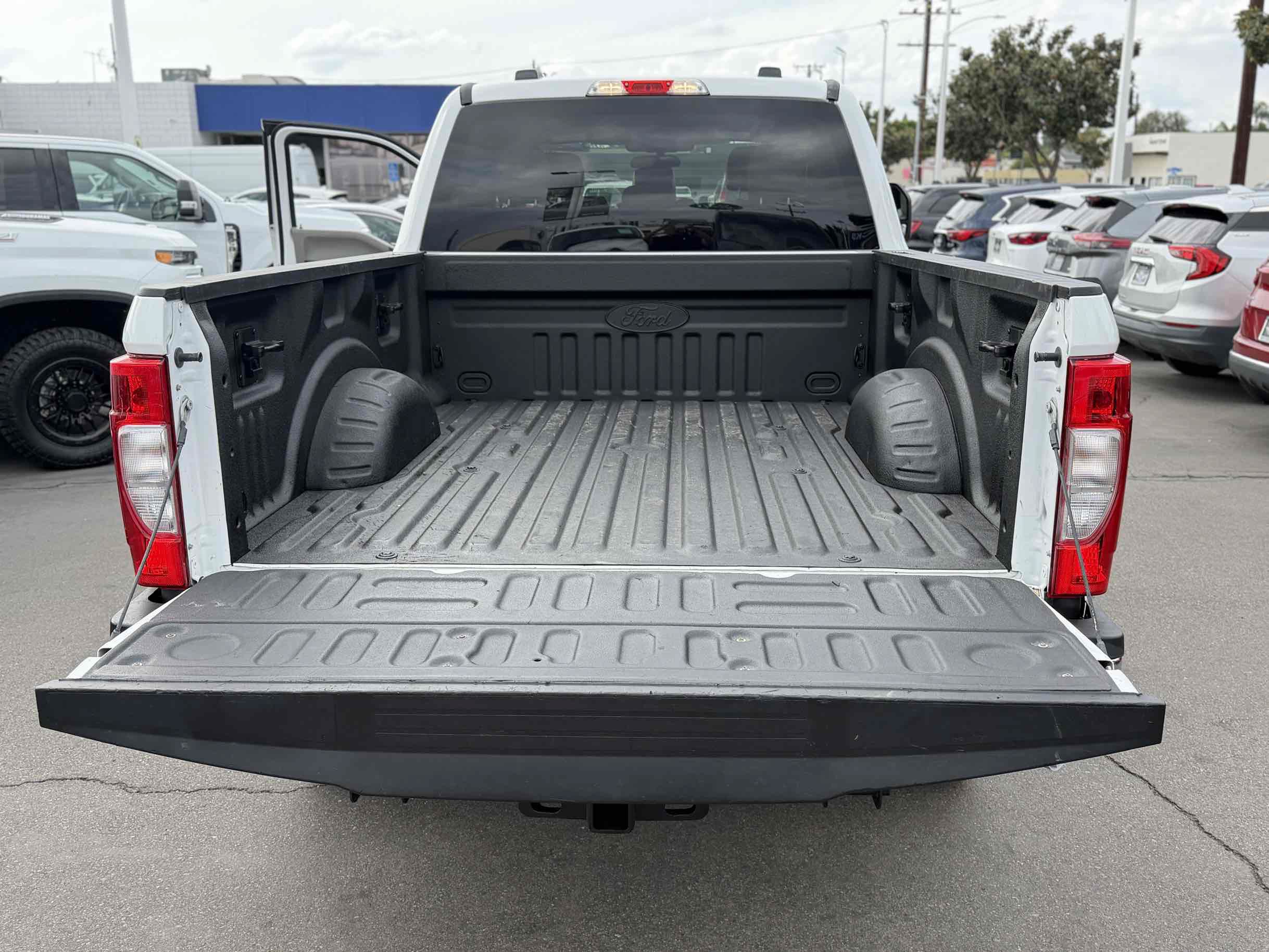 Used 2021 Ford F250 XL w/ Power Equipment Group AWD/4WD image 9