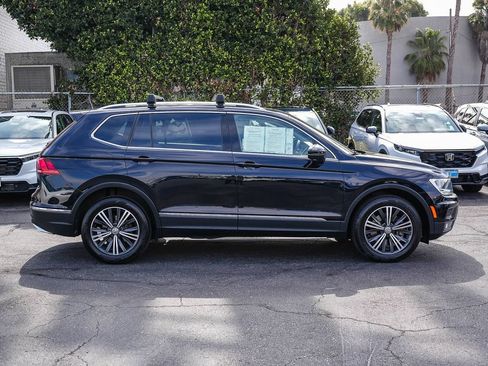 Used 2018 Volkswagen Tiguan SEL FWD image 32