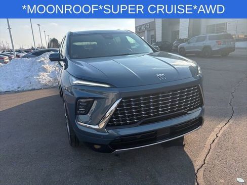 Used 2025 Buick Enclave Avenir w/ Super Cruise Package image 4