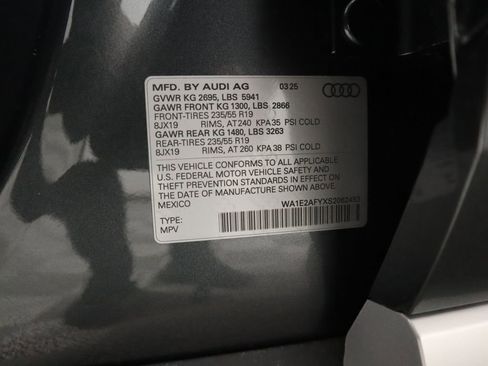 Certified 2025 Audi Q5 e Premium Plus w/ Premium Plus Package image 36