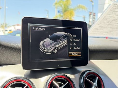 Used 2017 Mercedes-Benz CLA 250 4MATIC image 49