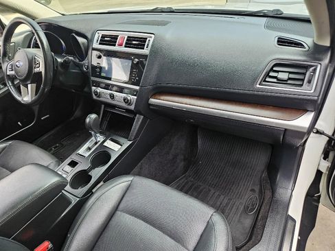 Used 2015 Subaru Outback 3.6R Limited image 17