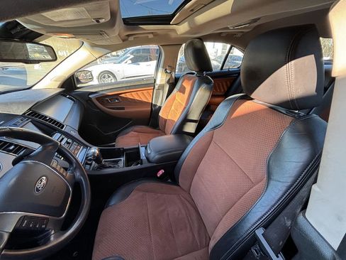 Used 2010 Ford Taurus SHO image 10