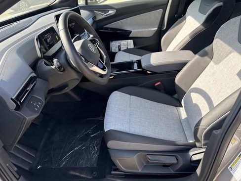 New 2025 Volkswagen ID.4 Pro image 12
