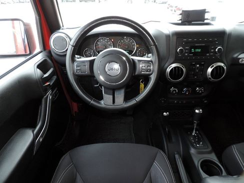 Used 2016 Jeep Wrangler Unlimited Rubicon image 20