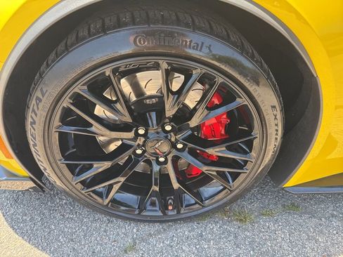 Used 2016 Chevrolet Corvette Z06 w/ 2LZ Preferred Equipment Group RWD image 30