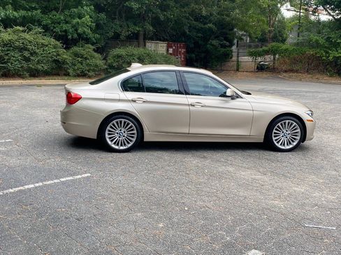 Used 2015 BMW 328i xDrive Sedan AWD/4WD image 4