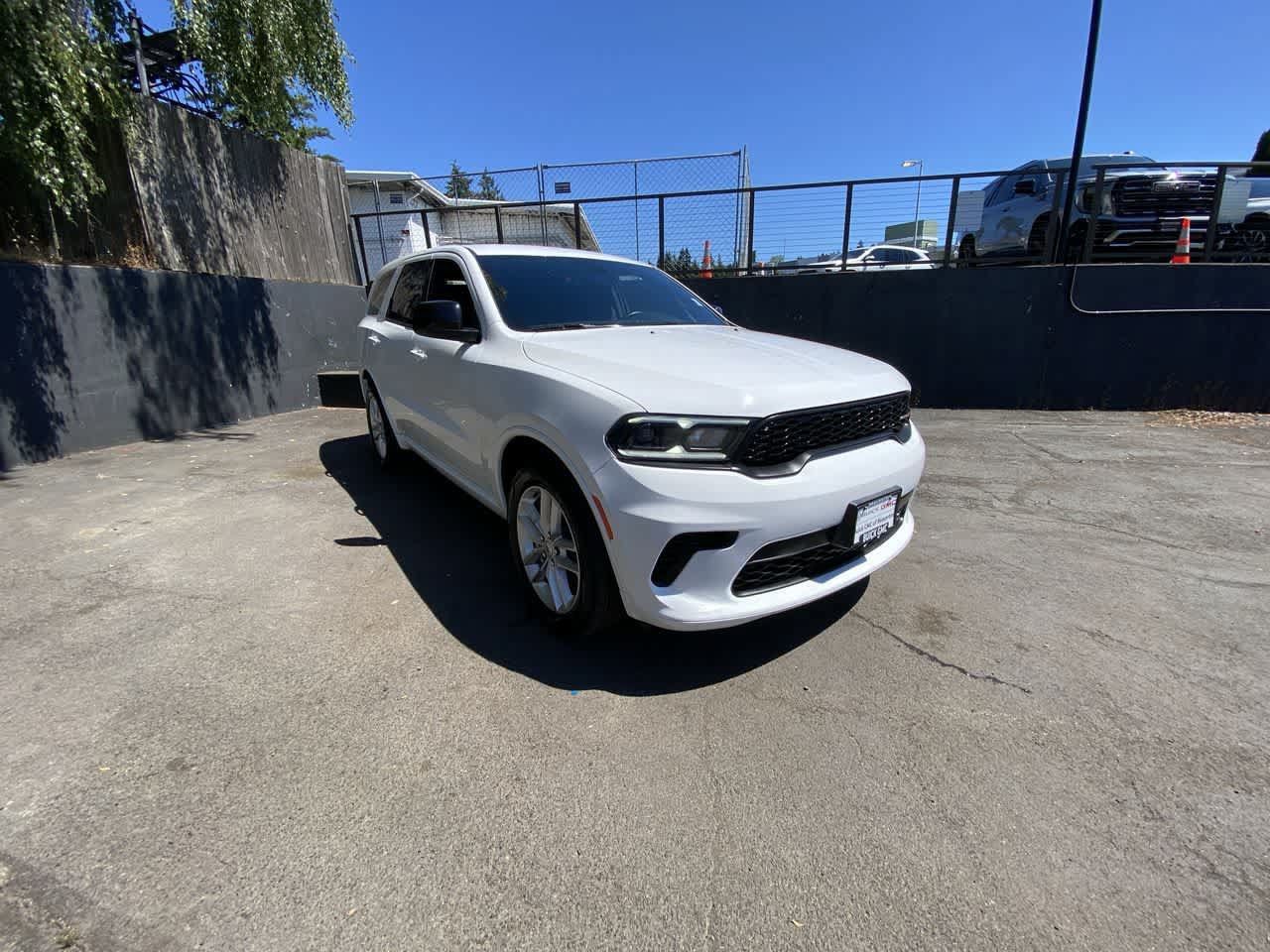 Used 2025 Dodge Durango GT AWD/4WD image 8