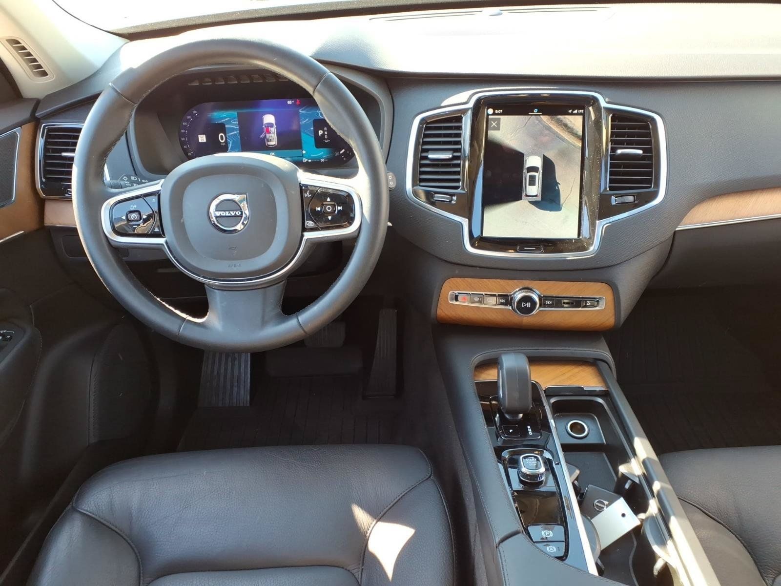Certified 2023 Volvo XC90 B5 Plus w/ Protection Package Premier AWD/4WD image 14