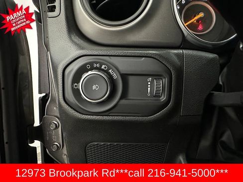 Used 2023 Jeep Wrangler Unlimited Sport AWD/4WD image 10