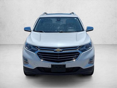 Used 2018 Chevrolet Equinox Premier FWD image 2