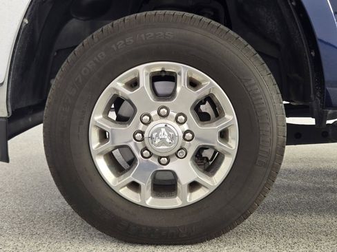 Used 2022 RAM 3500 Laramie AWD/4WD image 12