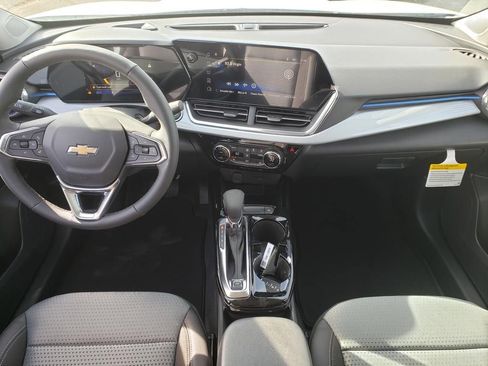 New 2026 Chevrolet Trax LT w/ LT Convenience Package image 15