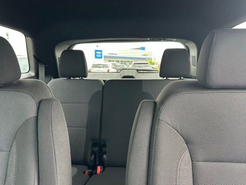Used 2023 Chevrolet Traverse LT FWD image 26