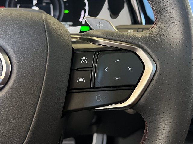 Used 2023 Lexus RX 500h F Sport w/ Accessory Package (2T) AWD/4WD image 41